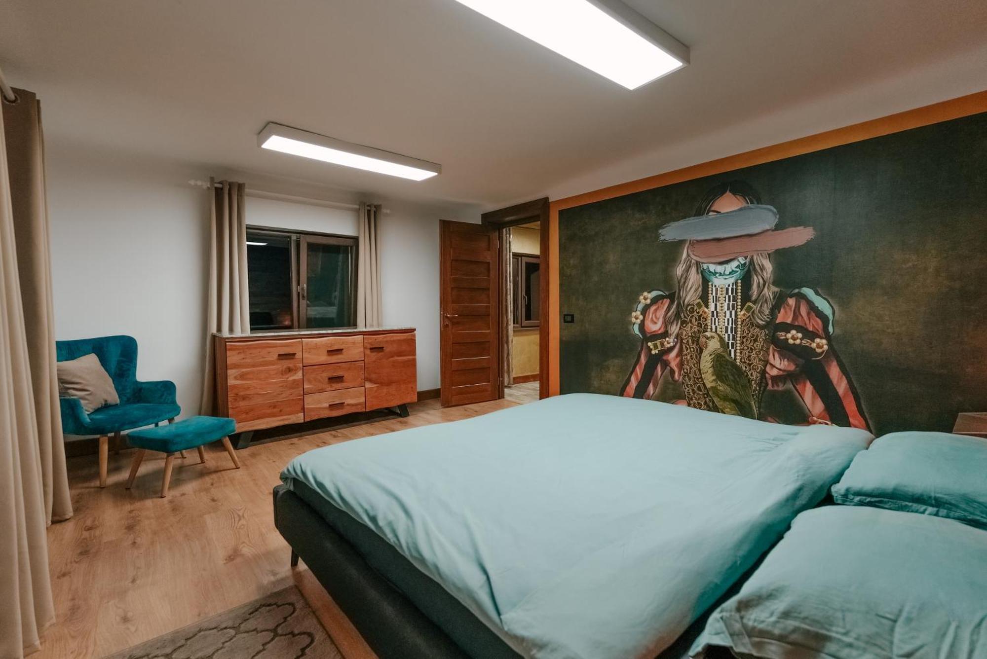 Madison Lake Villa 발로테슈티 외부 사진